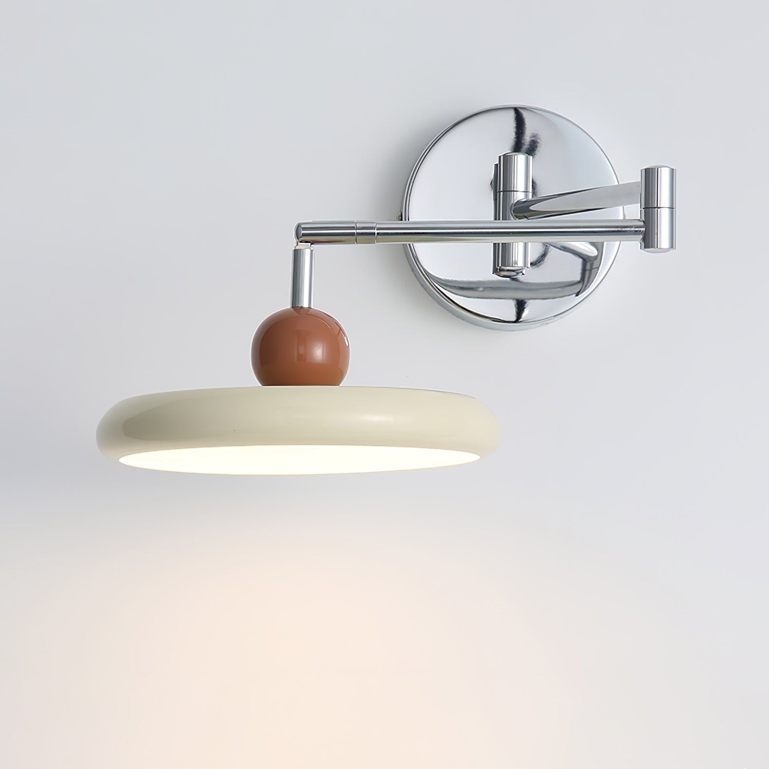 Lolan Wandlamp - Beweegbaar Model Met Kleurrijke Accenten