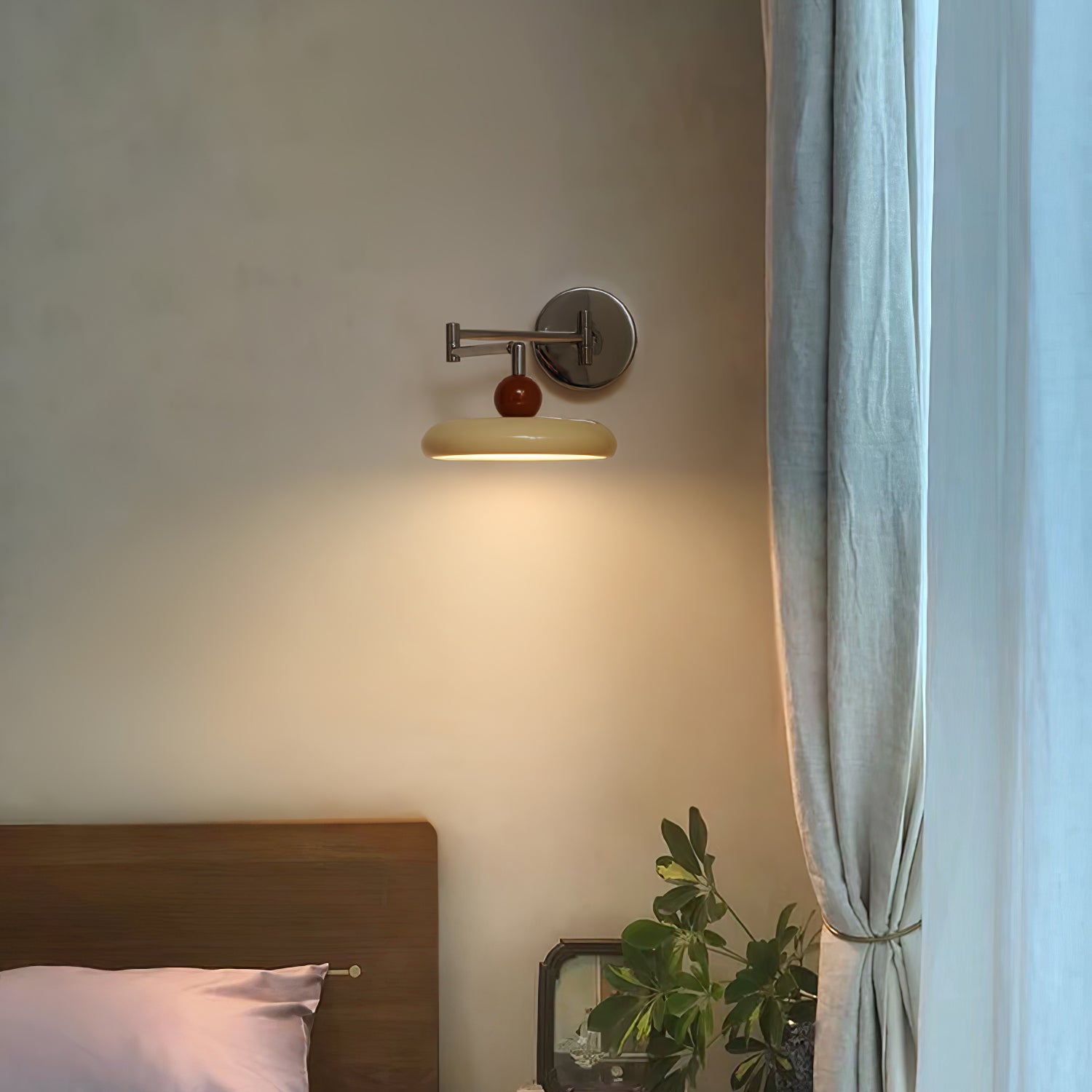 Lolan Wandlamp - Beweegbaar Model Met Kleurrijke Accenten