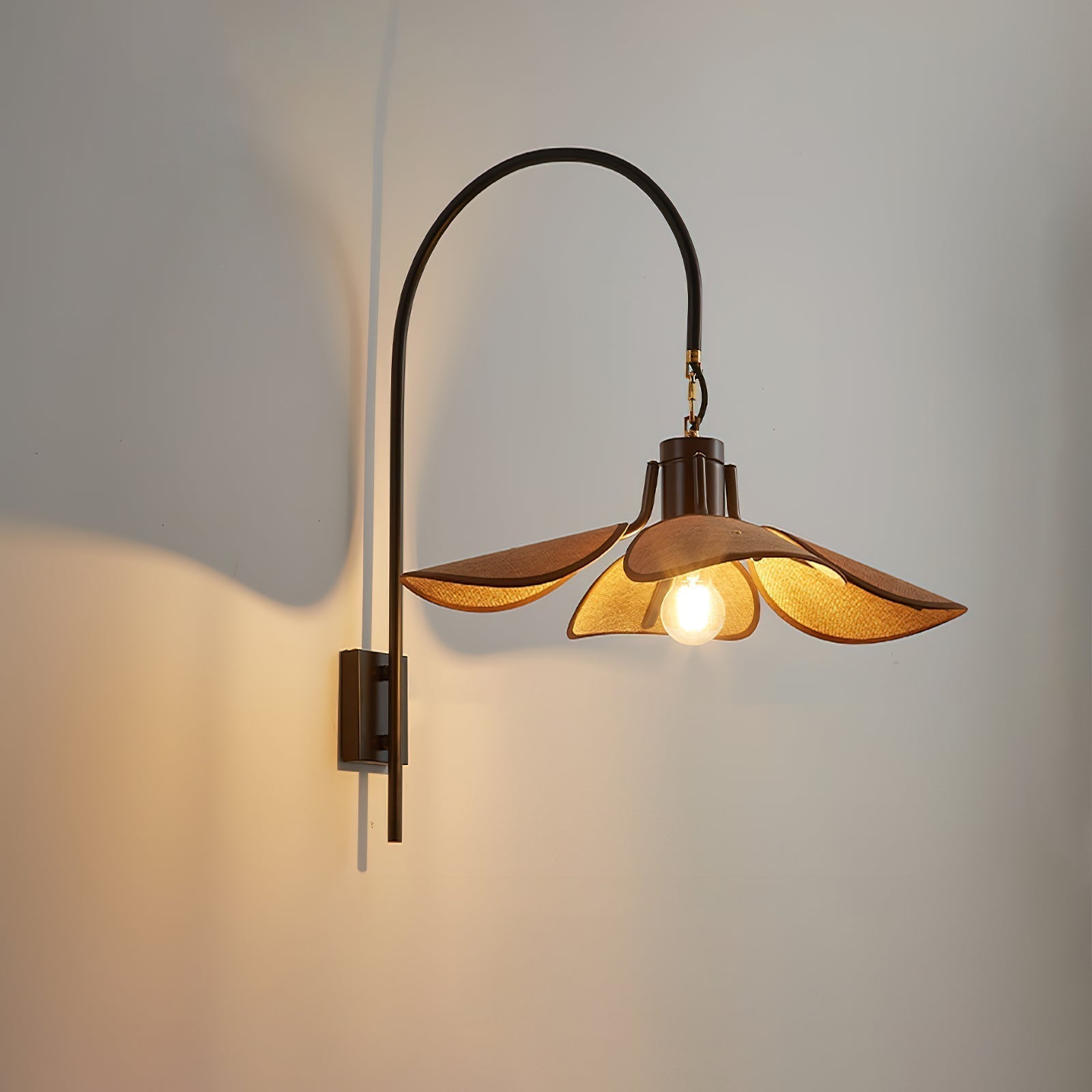 Liverno Bloemvorm Wandlamp