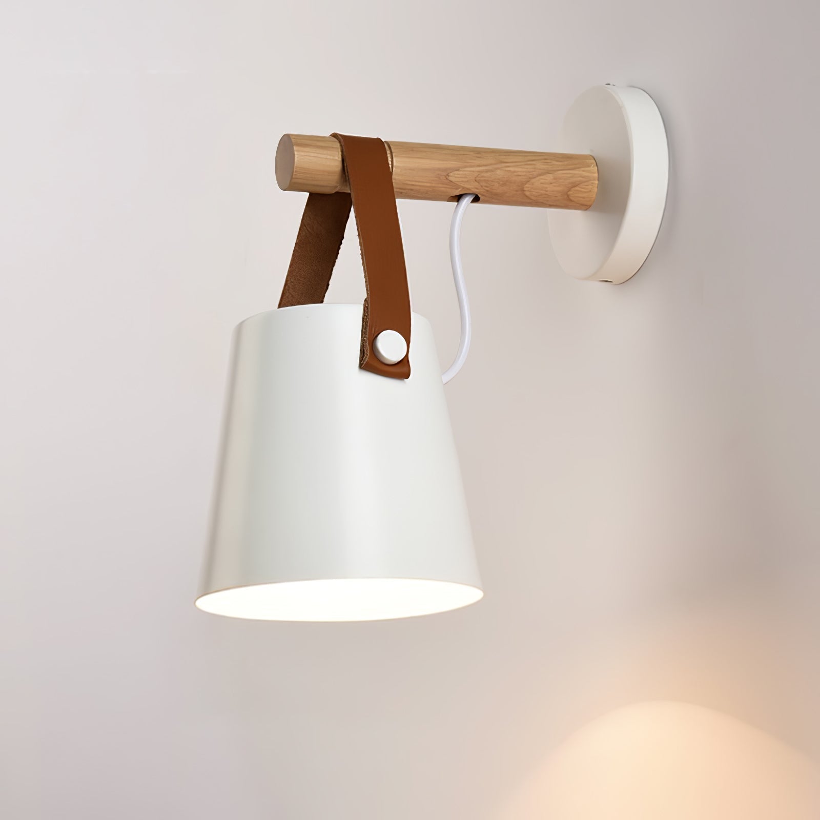 Konic Wandlamp - Stijlvolle Muurlamp Met Houten Accenten