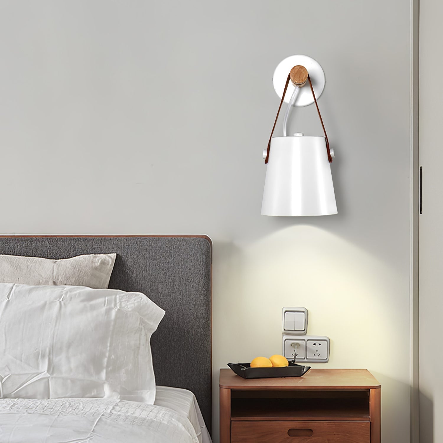 Konic Wandlamp - Stijlvolle Muurlamp Met Houten Accenten