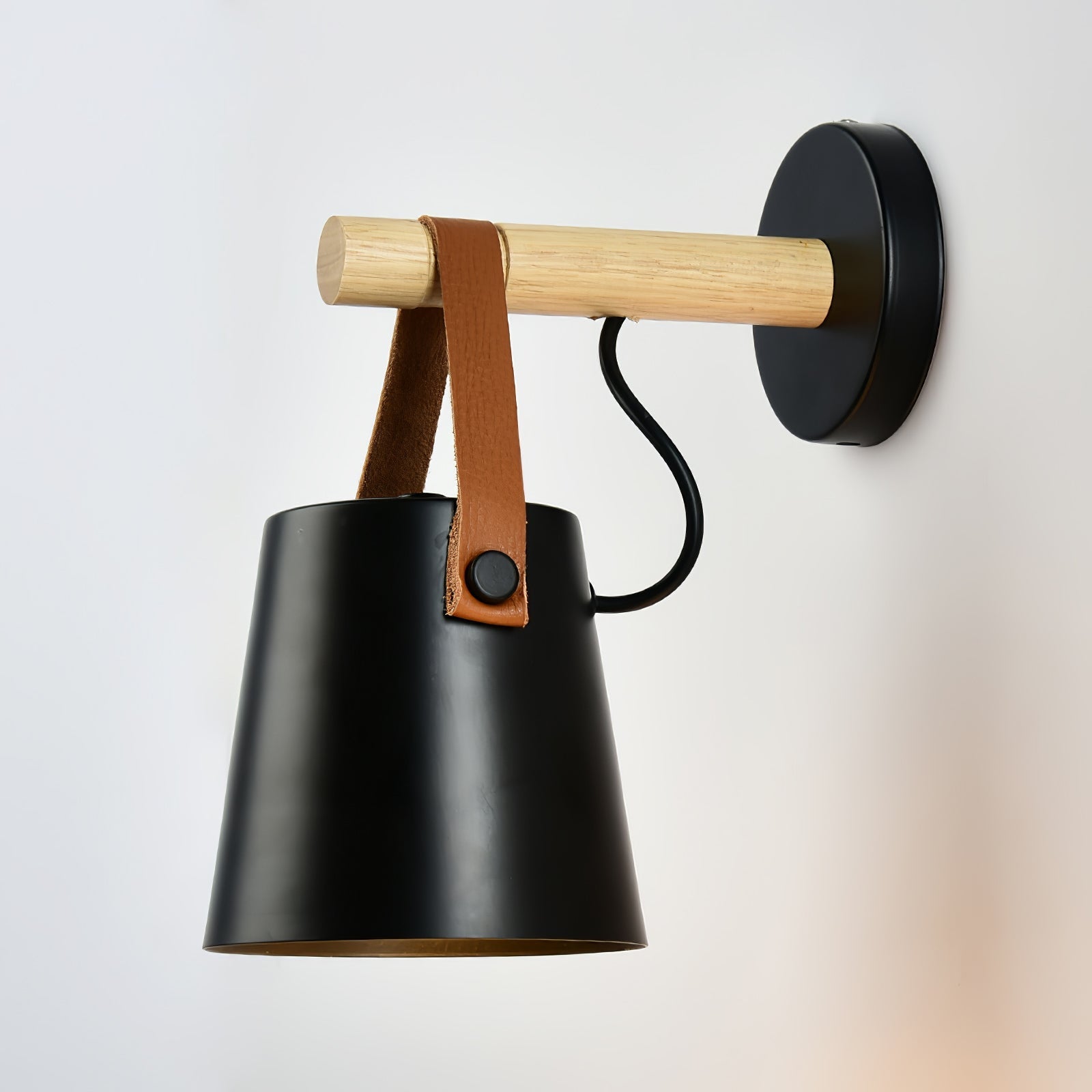 Konic Wandlamp - Stijlvolle Muurlamp Met Houten Accenten