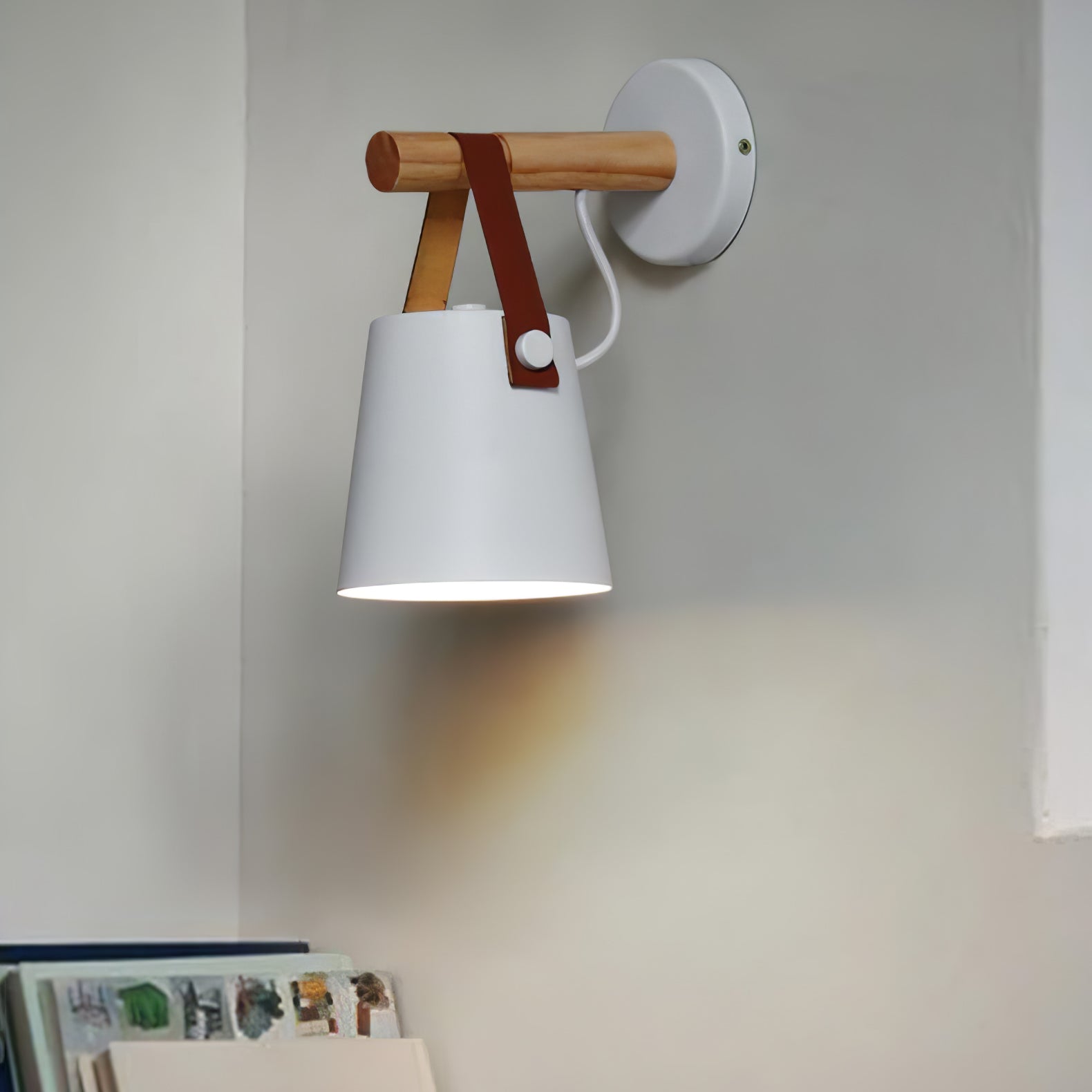 Konic Wandlamp - Stijlvolle Muurlamp Met Houten Accenten